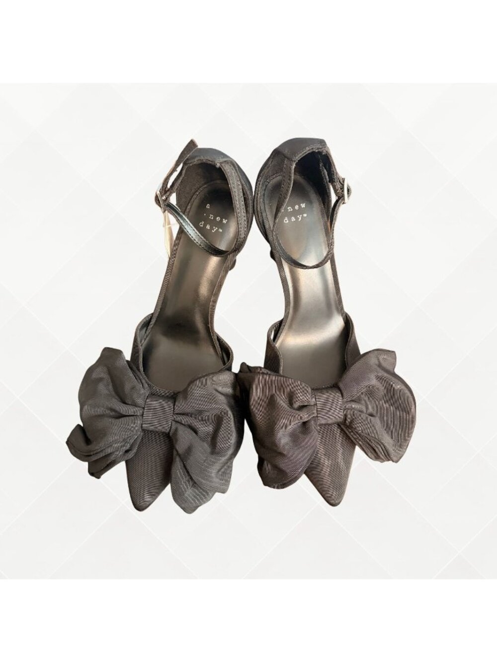 A New Day Grace Bow Heels • 7.5 • NWT • WSH-100008